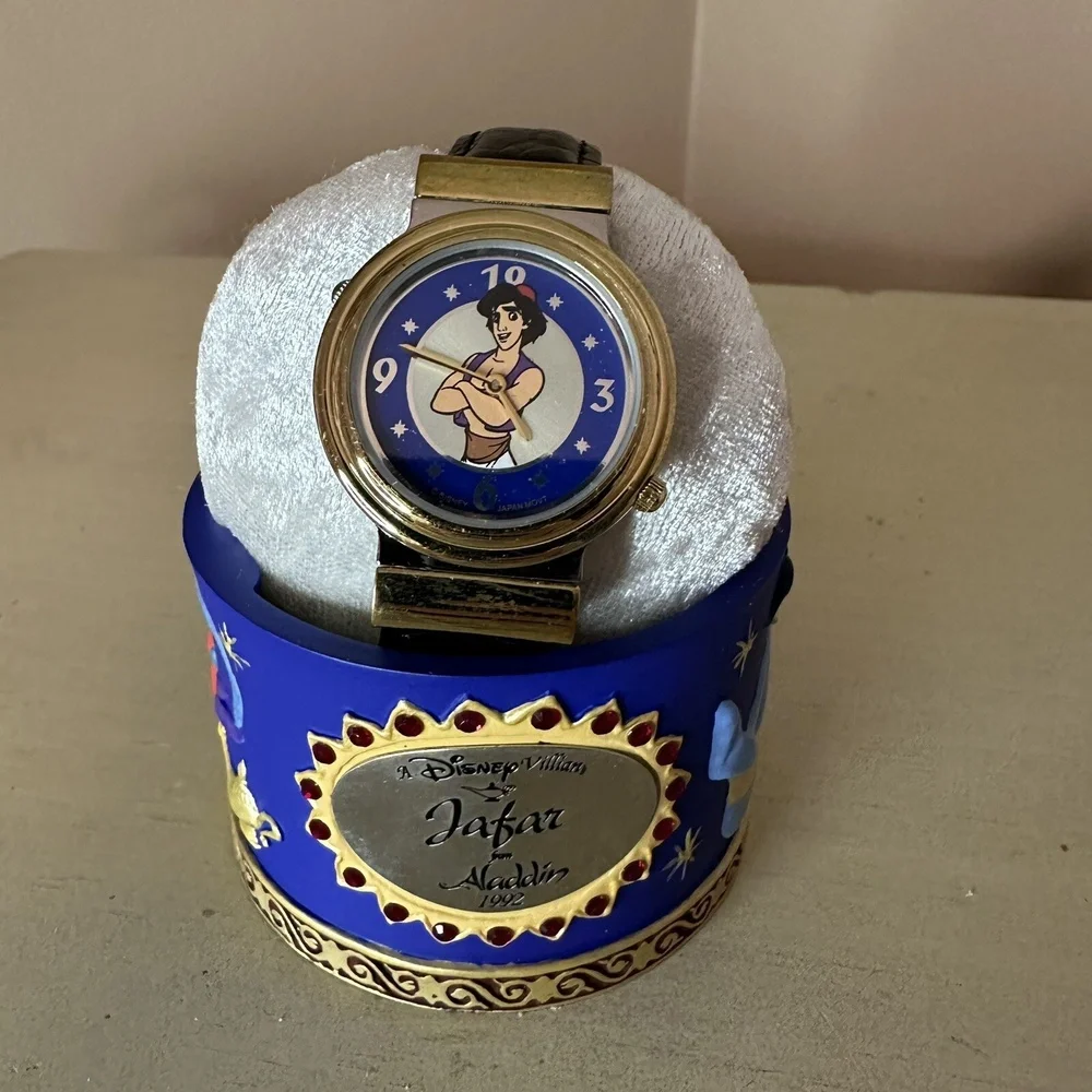 Disney Villains Jafar Aladdin Collector Watch and Figurine‎ Ltd edition 311/1000